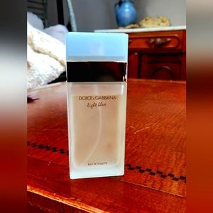 Dolce and Gabbana perfume light blue  natural spray 3.3 fl oz
